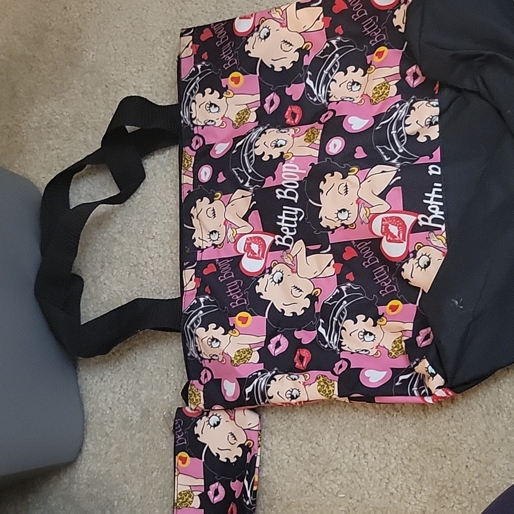 Betty boop tote with matching change purse